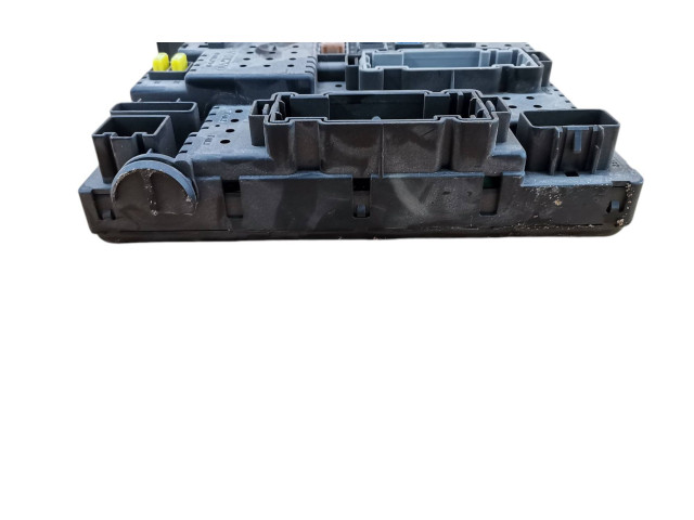 Блок предохранителей 8676391, 12217799 Volvo XC90