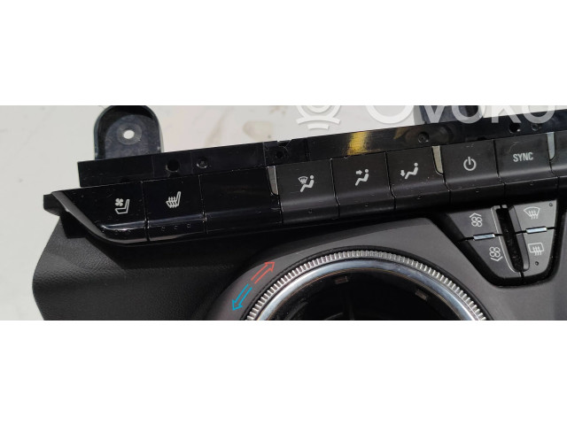 Блок управления климат-контролем 84202649, 000235226   Chevrolet Camaro