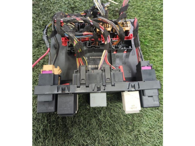 Блок предохранителей 8P0907279F Audi A3 S3 A3 Sportback 8P