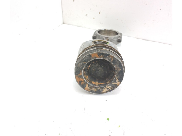 Поршень с шатуном DFSD BHS, 04LA Volkswagen Caddy