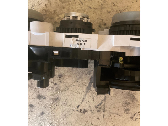 Блок управления климат-контролем 69667301 Mitsubishi Colt