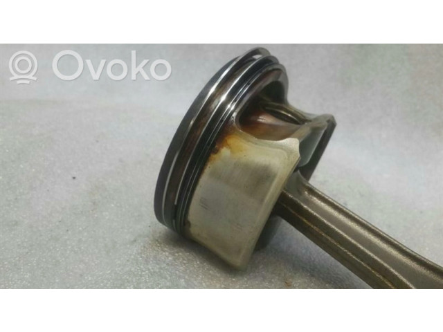 Píst 7840922   BMW M3     
