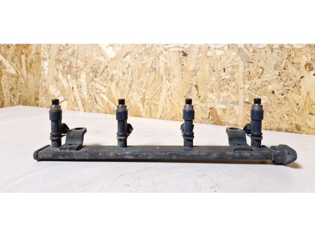 Топливная рампа 028142302 Mitsubishi Outlander