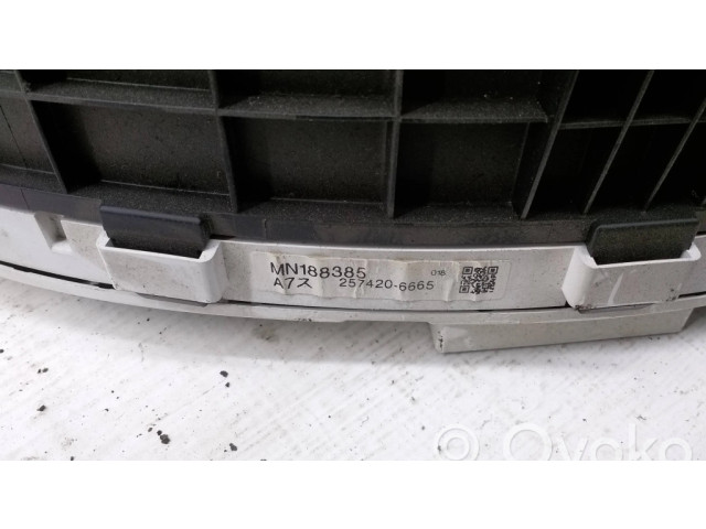 Панель приборов MN188385, 2574206665 Mitsubishi Grandis