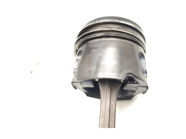 Поршень с шатуном Citroen C5