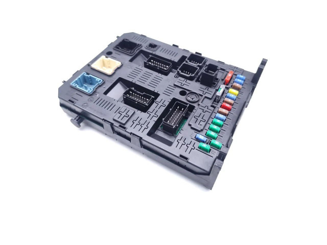   Pojistková skříňka 28119759   Peugeot 5008 2011