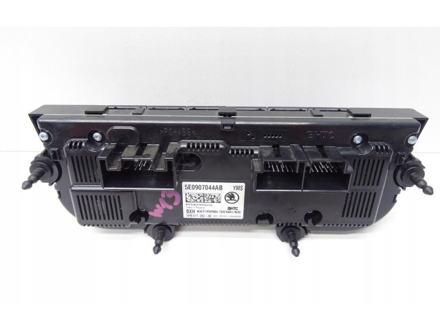 Блок управления климат-контролем 5E0907044AB Skoda Octavia Mk3 (5E)