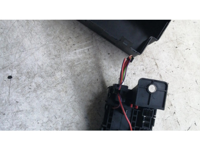 Блок предохранителей    Opel Meriva B    