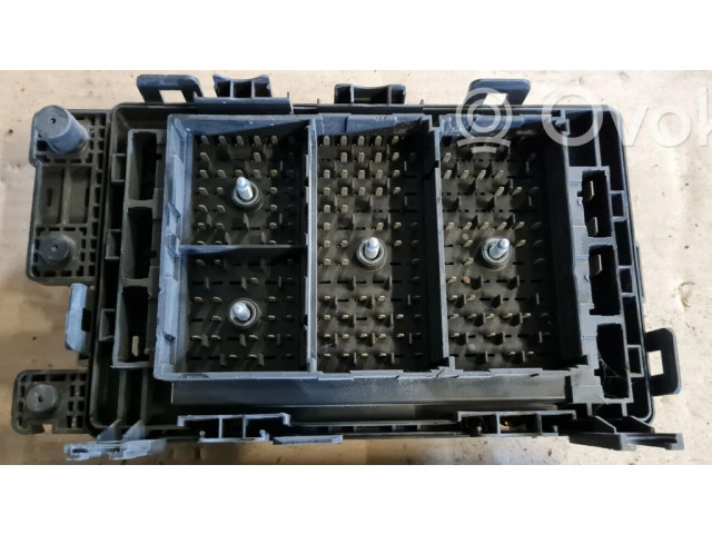 Блок предохранителей  153283007   Chevrolet TrailBlazer    