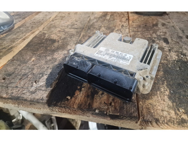 Řídící jednotka 03G906021HS Volkswagen Caddy 2007