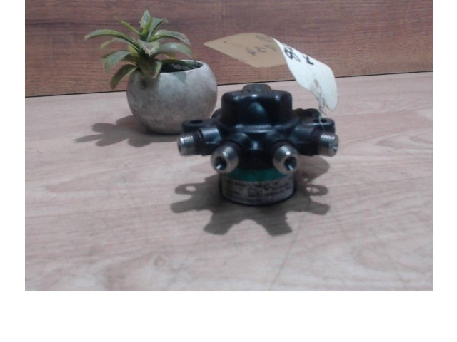 Топливная рампа    Citroen DS3   для двигателя DV4TED4(9HR)