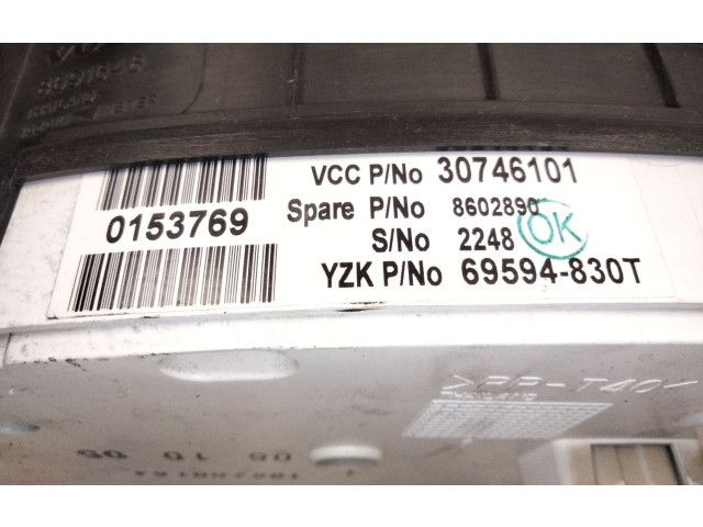 Přístrojová deska Volvo XC90 2006 30746101