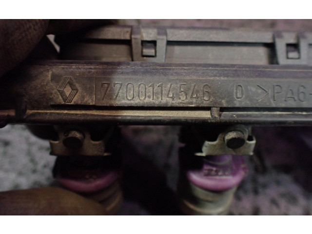 Топливная рампа 8200365996, 8200365996 Renault Clio III