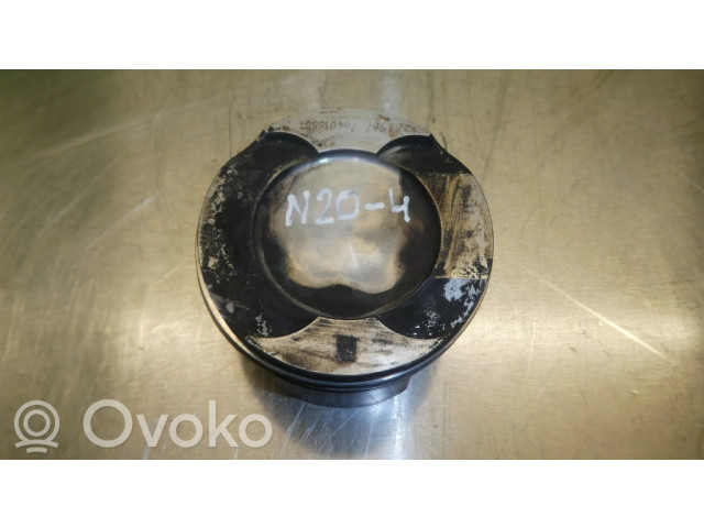 Píst 764016601 BMW 1 F20 F21 pro benzínový motor 2.0