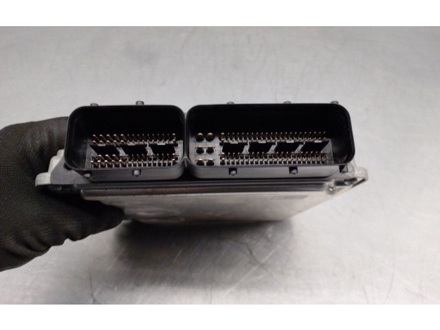 Блок управления двигателя 03G906016R, 0281042220   Volkswagen Golf SportWagen