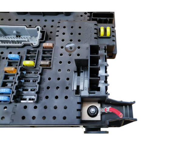 Блок предохранителей 30728512, 06W203 Volvo XC90