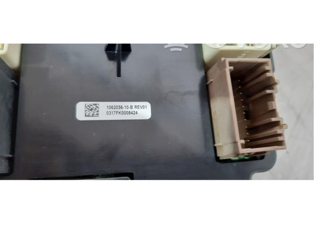 Блок управления 106205610B   Tesla Model X