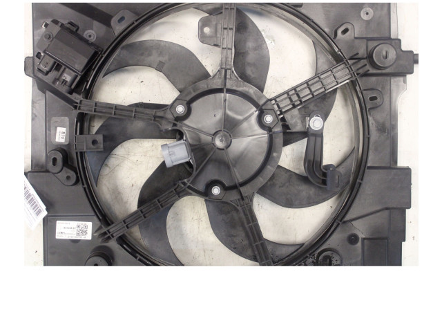 Вентилятор радиатора 214813977R--A Dacia Sandero