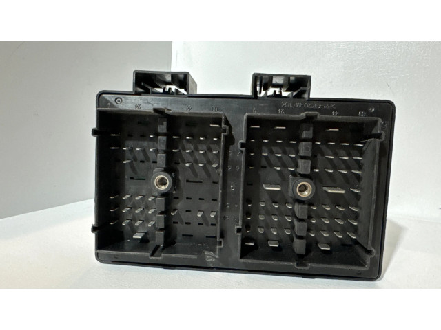 Блок предохранителей 96821082 Chevrolet Captiva