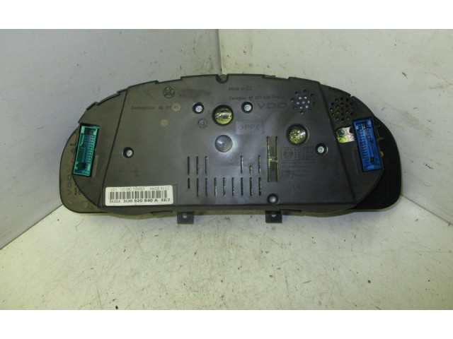 Панель приборов 3U0920840A Skoda Superb B5 (3U)