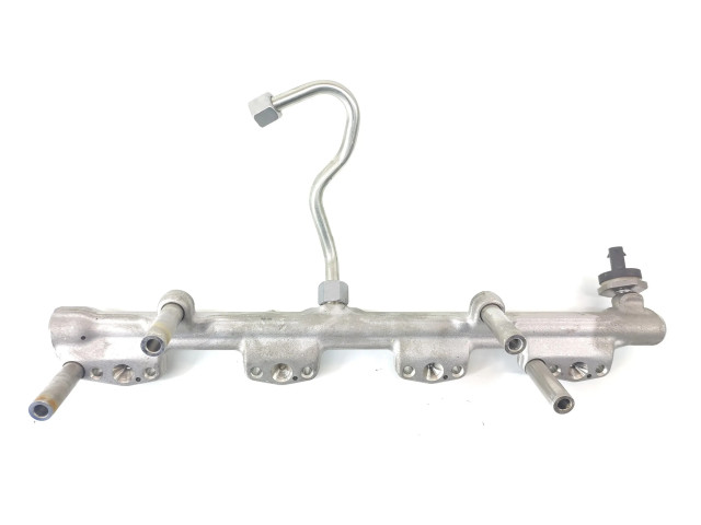 Vstřikovací lišta 8665633 BMW X2 F39 pro benzínový motor 2.0