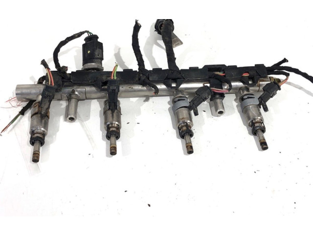 Топливная рампа 06K133317G   Audi A3 S3 8V  