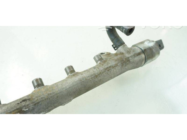 Топливная рампа 03L089H Volkswagen Golf VI для двигателя CAYN