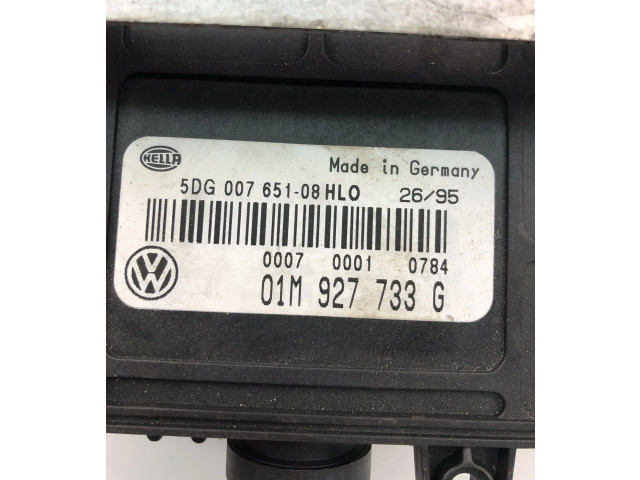 Блок управления коробкой передач 01M927733G   Volkswagen Golf III