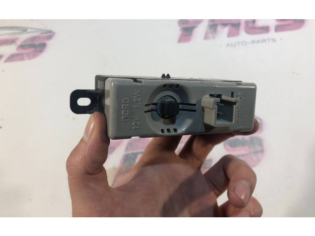 Дисплей yfb10008 Rover 200 XV