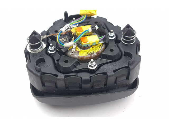 Подушка безопасности водителя 309140399GNR Infiniti Q30