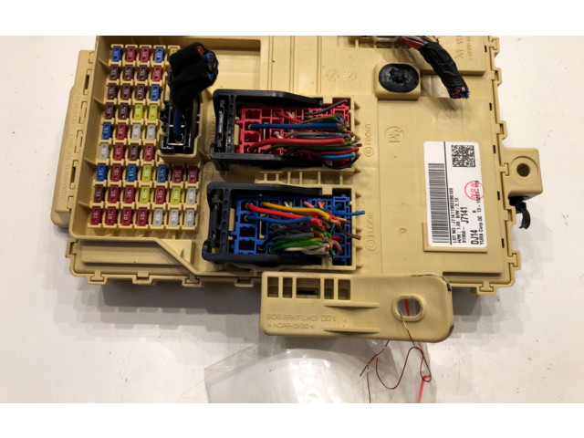 Блок предохранителей 91950-J7141 KIA Ceed