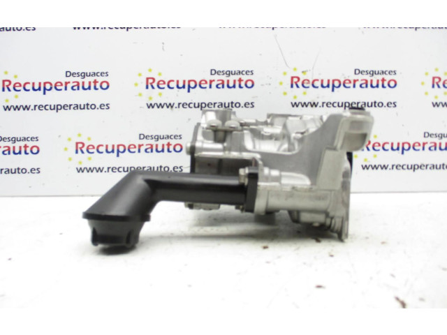 Масляный насос 04L145305 Audi A3 S3 A3 Sportback 8P