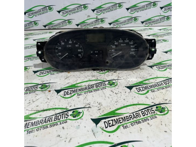 Панель приборов    Dacia Logan I       