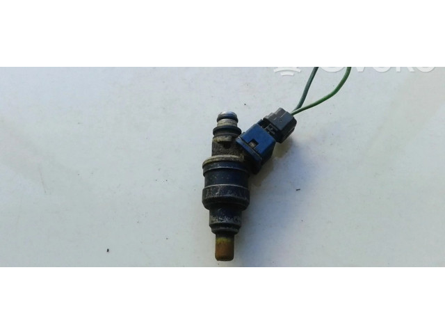 Форсунка 925093001 Mitsubishi Carisma для бензинового двигателя 1.8