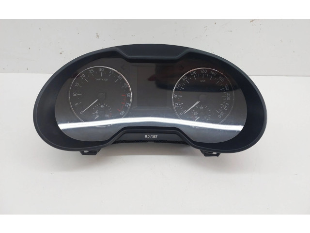 Панель приборов 5E0920741B Skoda Octavia Mk3 (5E)