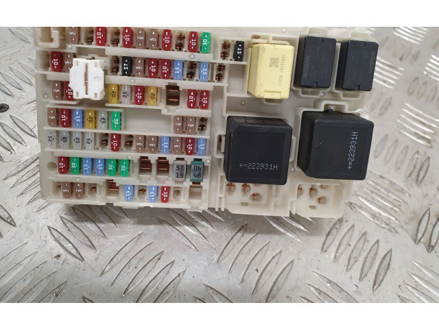   Pojistková skříňka 243802061R   Renault Megane E-Tech 2023