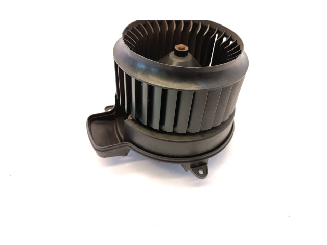 Вентилятор печки    4H2820021B   Audi A7 S7 4G