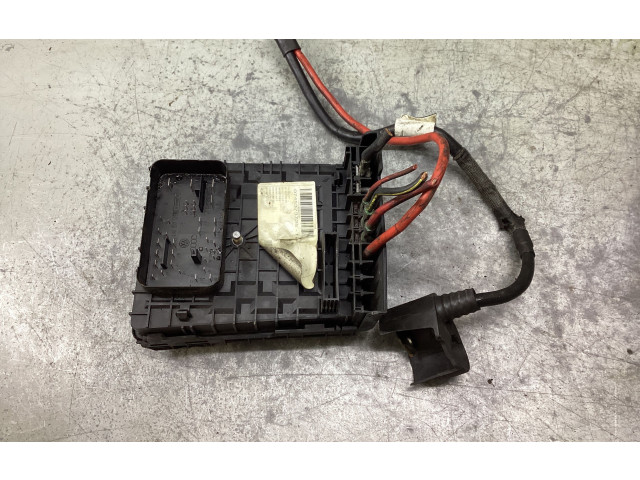 Pojistková skříňka 1K0937820B, 1K0937819E Volkswagen Caddy 2007