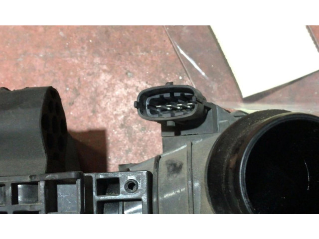 Интеркулер  W6830001   Opel Meriva B 