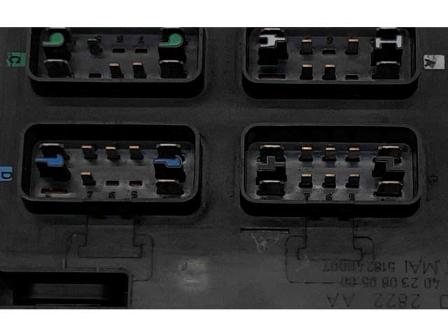 Блок предохранителей LJD2822AA Jaguar XK8 - XKR