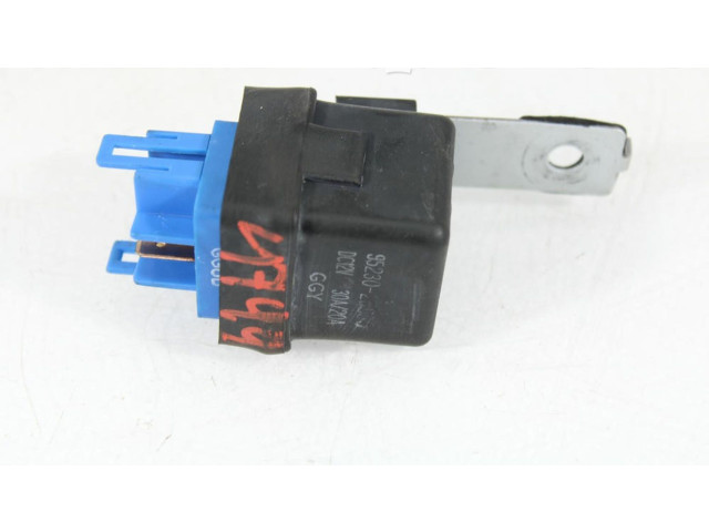 Блок предохранителей 952302B650   KIA Sorento    