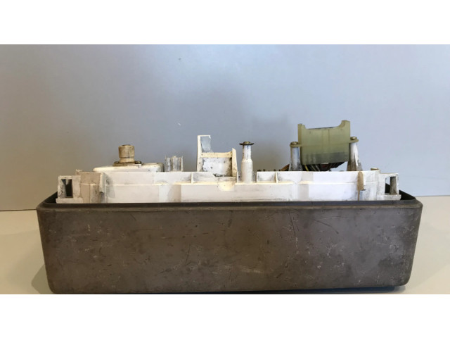 Панель приборов MB281034, 106410 Mitsubishi Pajero