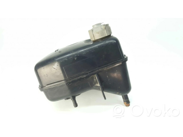 Расширительный бачок охлаждающей жидкости    