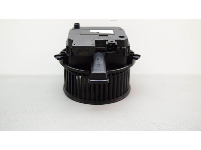 Вентилятор печки 4M2820021C Audi Q5 SQ5