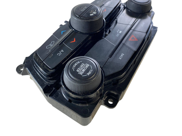 Блок управления климат-контролем 5PG682XGAE   Jeep Grand Cherokee