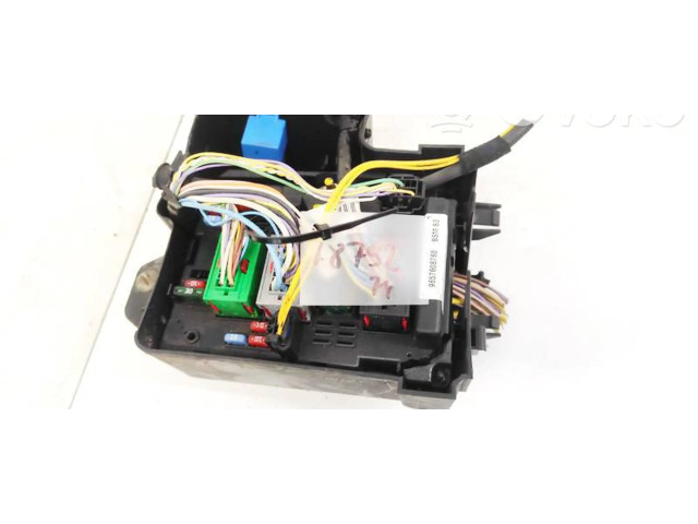 Блок предохранителей 9657608780 Citroen C8