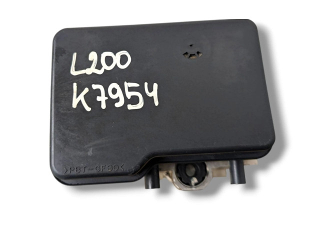 Блок АБС 113040-13040, 4670A389 Mitsubishi L200 2006 - 2014 года