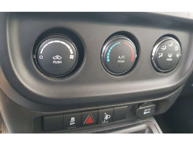 Блок управления климат-контролем    Jeep Compass