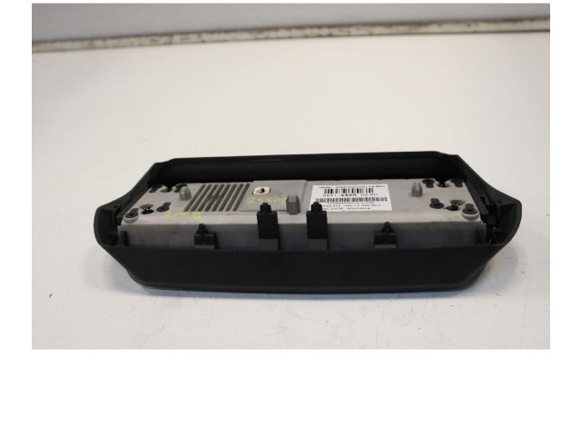 Дисплей       Peugeot 2008 II