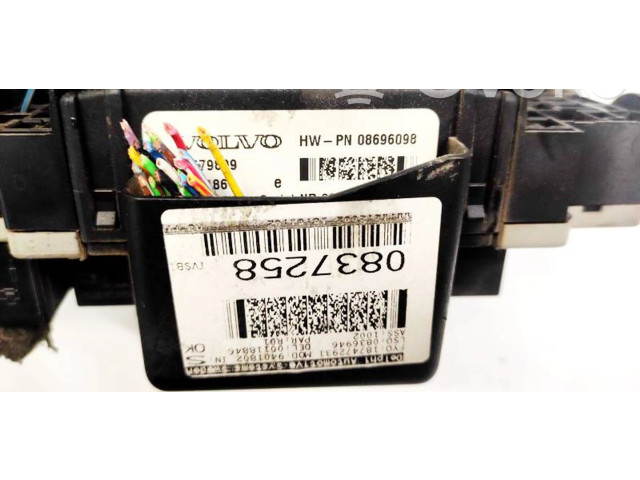 Блок предохранителей  0837258, 08696098   Volvo XC90    